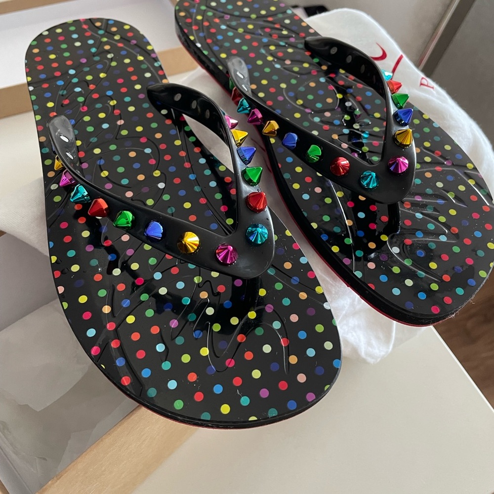 Women Christian Louboutin flip flops